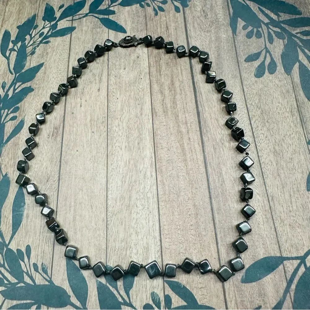 Hematite Cube Knotted Vintage‎ Necklace 19 In B2